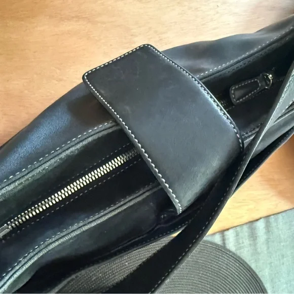 Vintage Coach Leather Purse Style #7789 - Picture 4 of 7